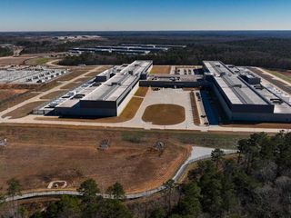 thumbnail - Data Centers